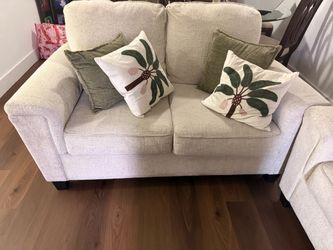 Love seat