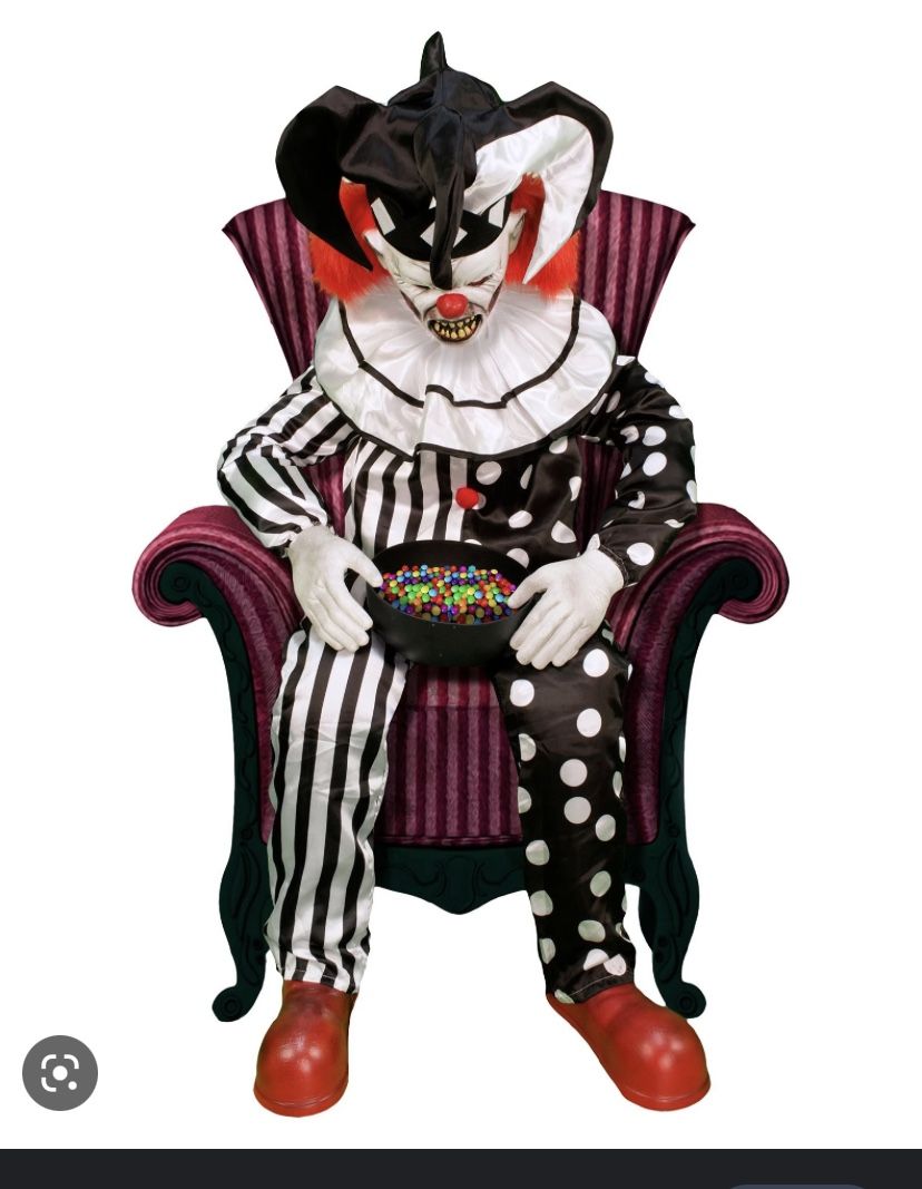 RARE spirit halloween 2017 sitting scare clown