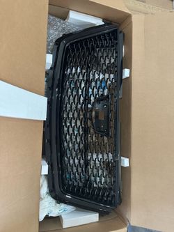 26 Escalade platinum sport Grille