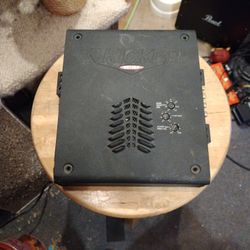 Kicker 300 Watt Amp