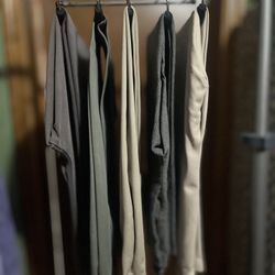 Hangers (2)