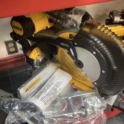 Dewalt Corded 12” Double Bevel Miter Saw $375