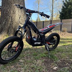 🔥 OSET 16.0 Kids Electric Dirt Bike – Rare & Ready to Ride! 🔥