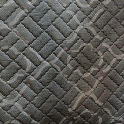 Queen Size Mattress And Frame W Headboard 