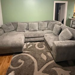 Lindyn Fog 4pc LAF Chaise Sectional