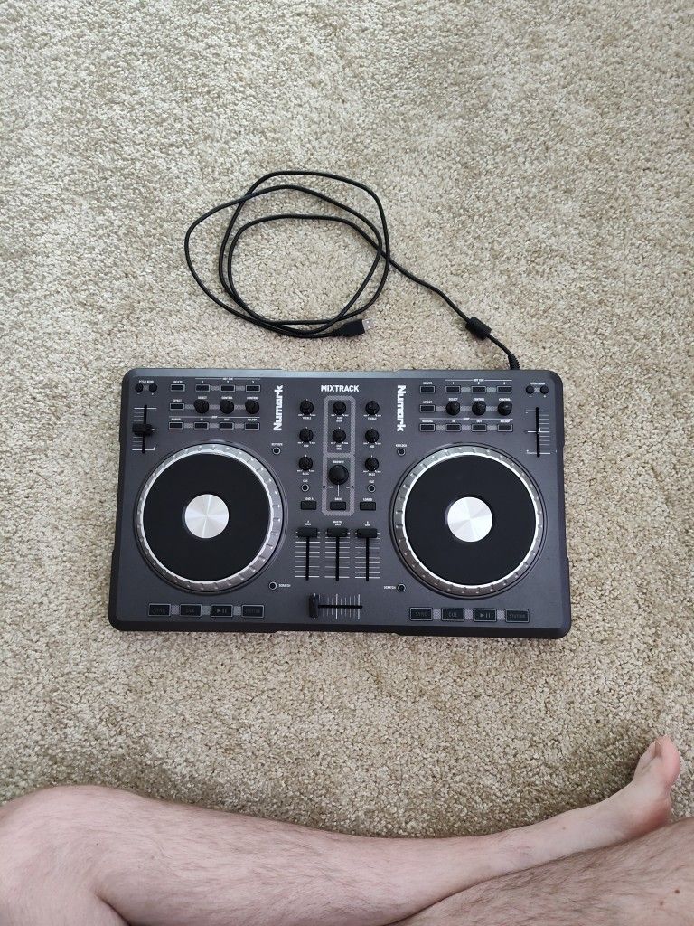Numark Mixtrack Pro FX 2-Deck Serato DJ Controller