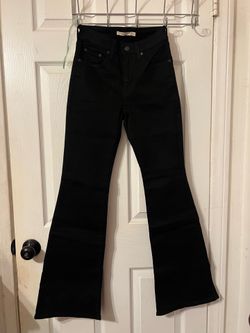 Black Levi’s Flare Jeans