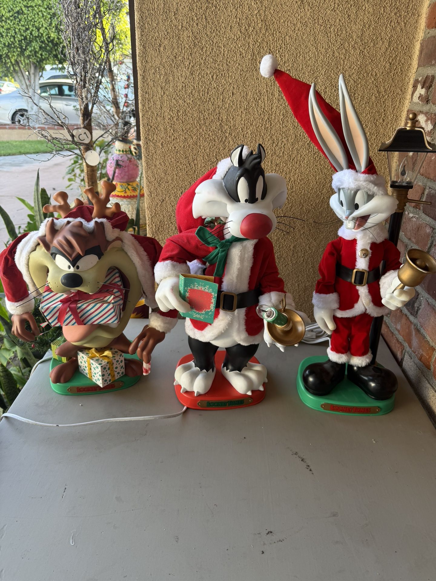 Looney Tunes Animated Figures 