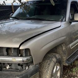 02 Tahoe HOOD AND FENDERS 