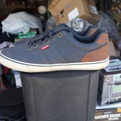 Men's Levi's Shoes