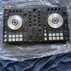 Pioneer DDJ-SR Serato DJ Controller – Excellent Condition – Fully Functional