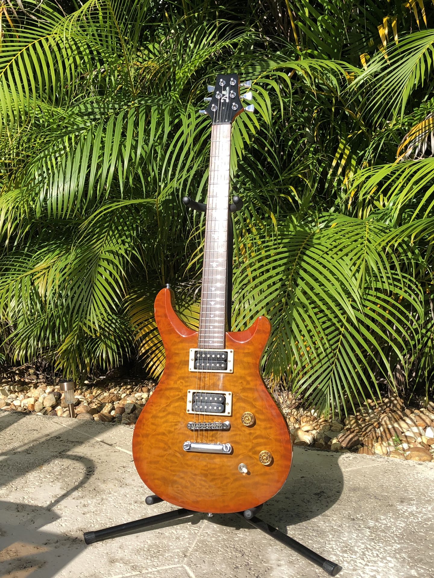 Dillion DR 500 Electric Guitar