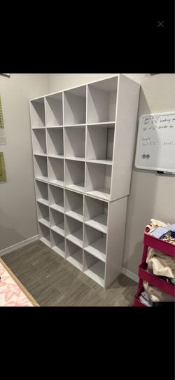 Cube storage units