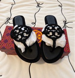 New Tory Burch Sandals Size 7.5