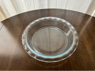 Pyrex 9.5 in Pie Dish