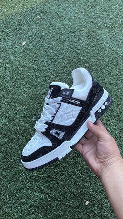 Black And White Louis Vuitton Trainers 