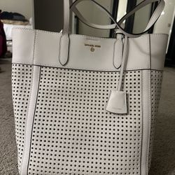 New Michael Kors Sinclair shoppers tote