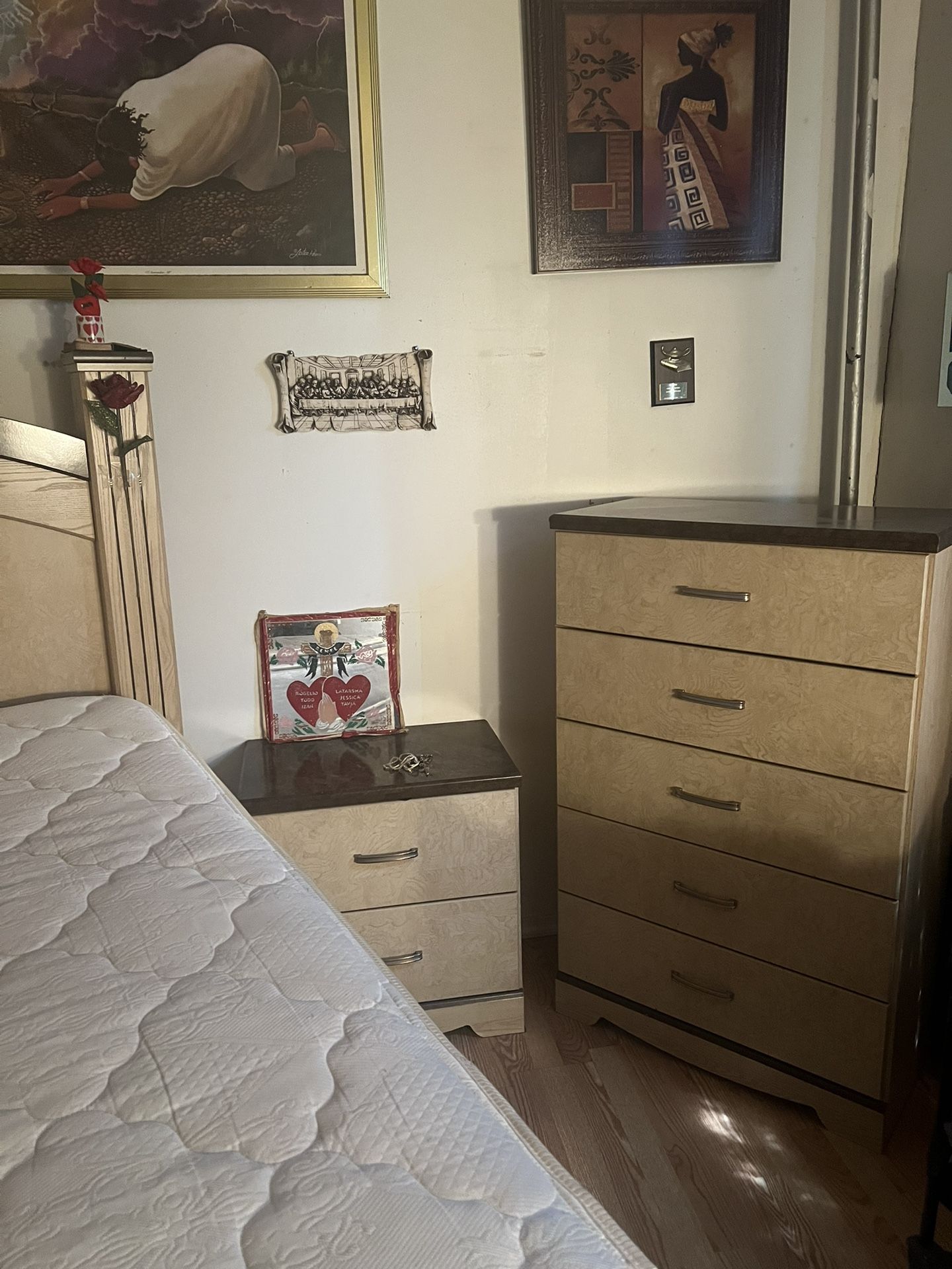 BEDROOM SET