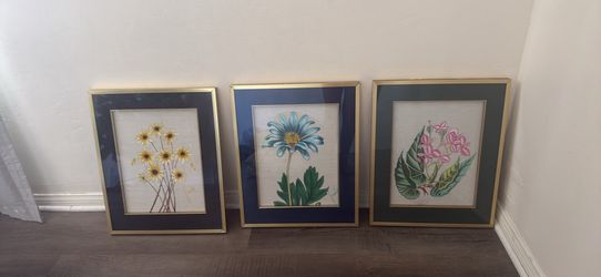 Set of 3 Vintage Floral Framed Wall Art Prints – Gold Frames