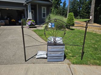 Queen size headboard FREE