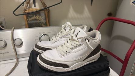 Jordan three mocha
