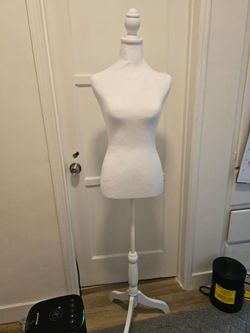 White Female Dress Form Mannequin with Stand