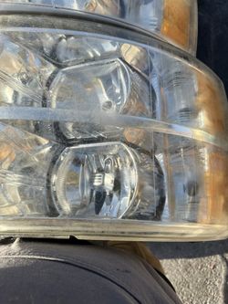 Head Lights 09 Chevy