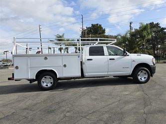 2020 Ram 3500 Utility 6.7L Cummins,4-wheel drive,