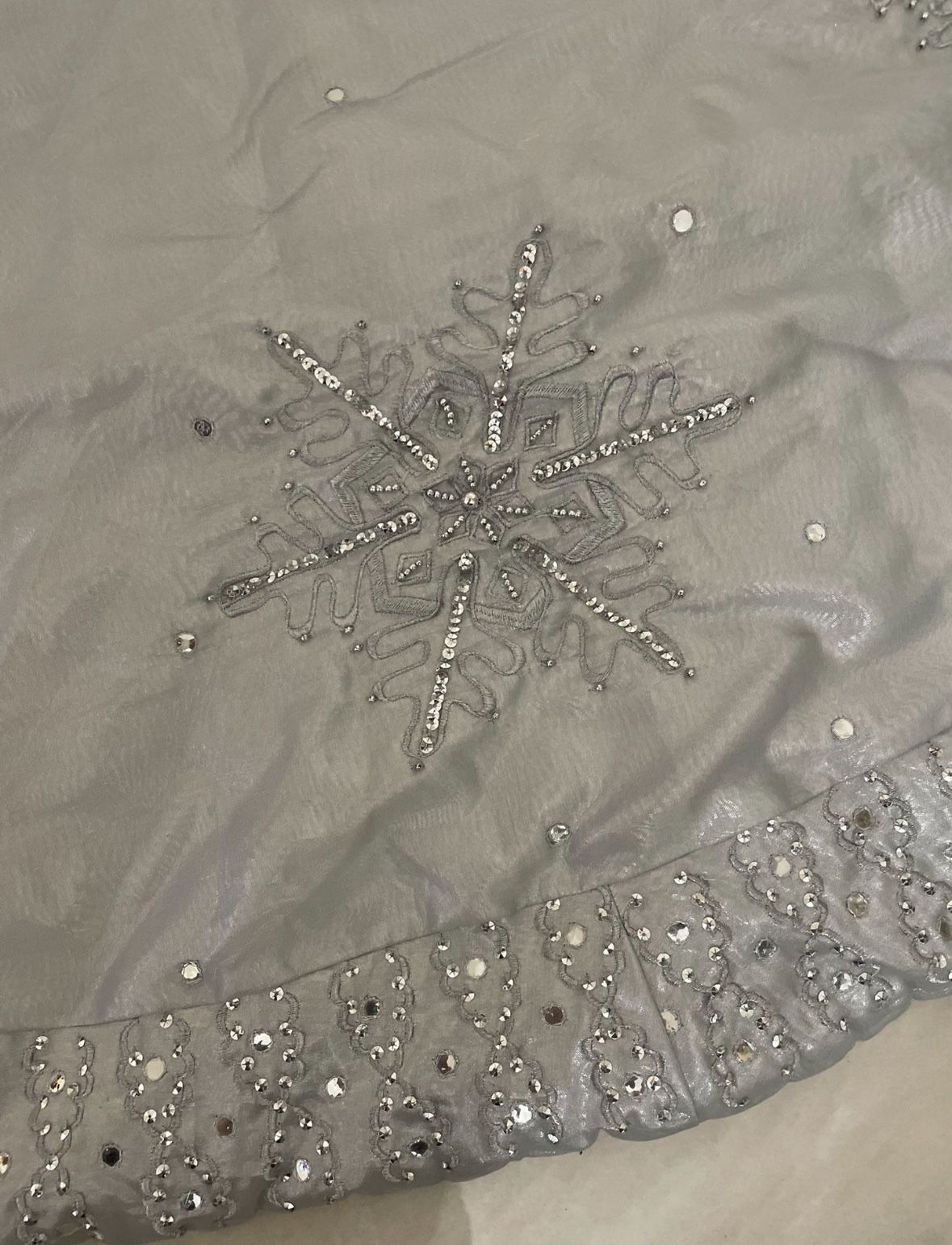 Beautiful Christmas Tree Skirt