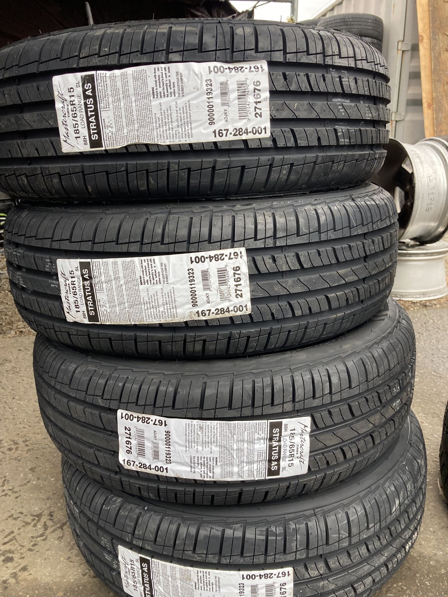 Set Of New 185 65 15 Mastercraft Tires