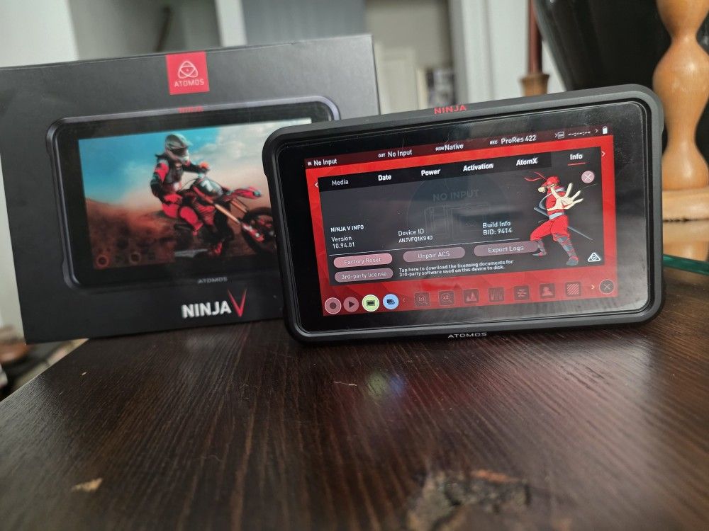 Atomos  Ninaj V Monitor Recorder With 1TB AngelBird  hard drive