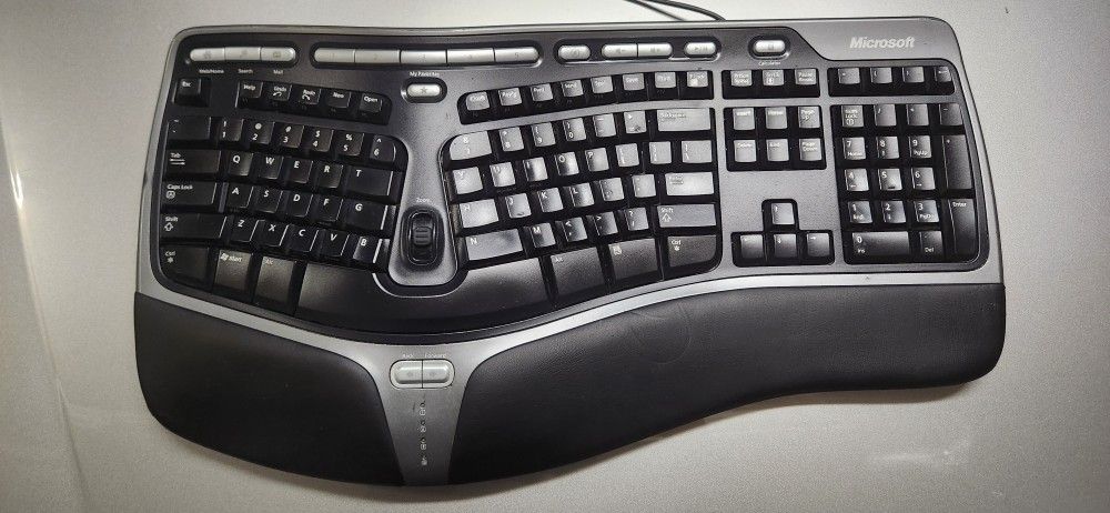 Ergonomic Computer Keyboard