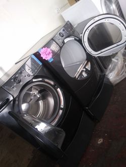 SALE PRICE !!! Kenmore front load washer and dryer set working perfectly with 4 months warranty