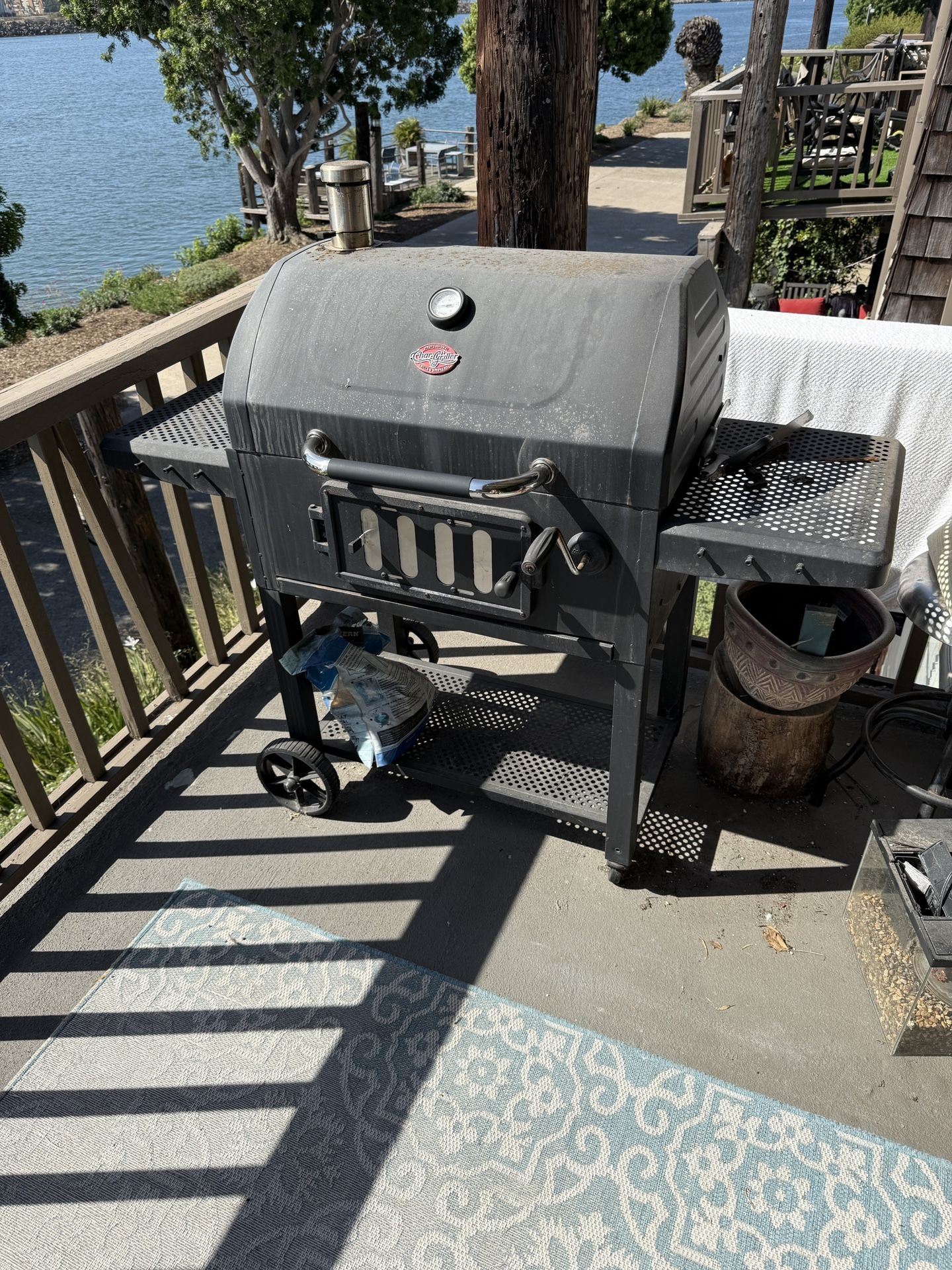 Char Grilled Smoker Grill