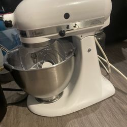 Bundle Of Keurig Coffee Maker And Kitchenaid Mixer
