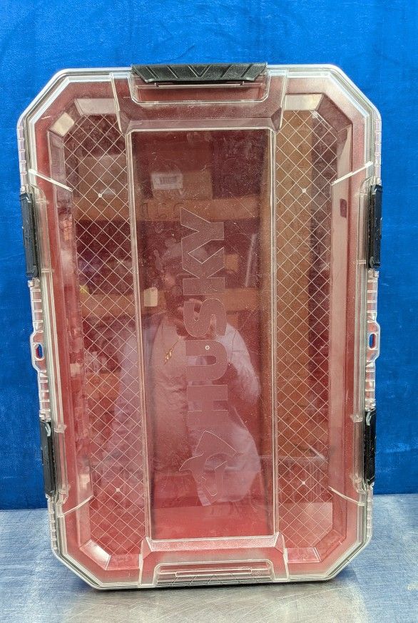 Husky Tool Box 748 868