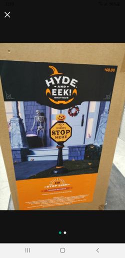 Halloween Trick Or Treat Sign