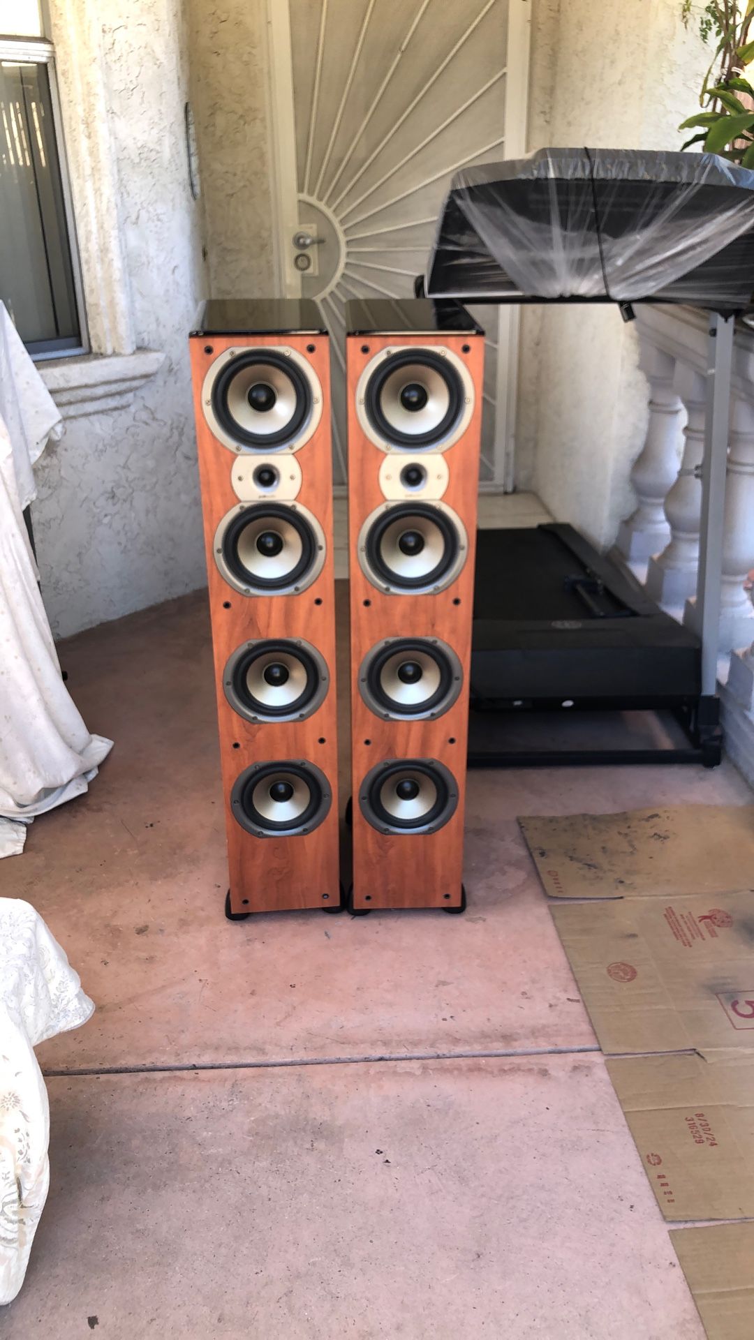 Polk Audio Speakers Sets.