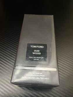 3.4FL Tom Ford oud wood