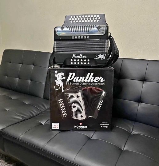 Hohner Panther Accordion FBbEb