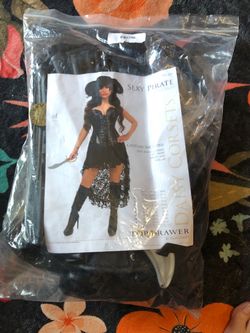 Daisy Corsets top drawer pirate costume set, women size large