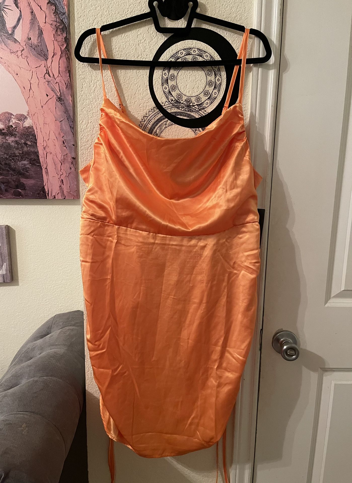 Plus Size Womens sleeveless ruched Orange cocktail dress size XXL NEW