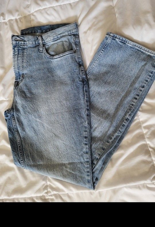Mens Old Navy Boot Cut, Built In Flex, Size 38x32, Light Wash