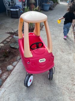 Little tikes red car
