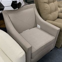 Tons of Options on Chairs @ FURNITURE LOVE ❤️ Same Day Delivery 🚚