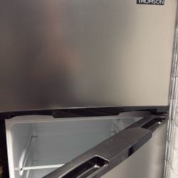 mini fridge Thomson 