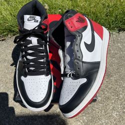 Jordan 1 Black Toe 