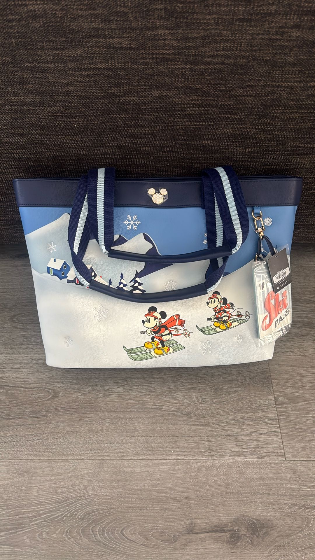 Our Universe Disney Mickey Mouse & Friends Ski Tote Bag with Wristlet Pouch NWT