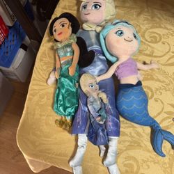 4 Plushies Princess