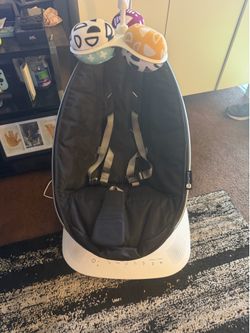 MamaRoo Swing